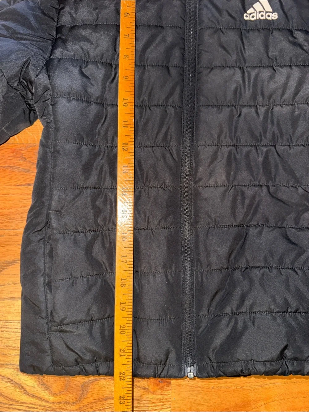 adidas kids Black Puffer Jacket with White Shoulder Stripes size small (7/8)